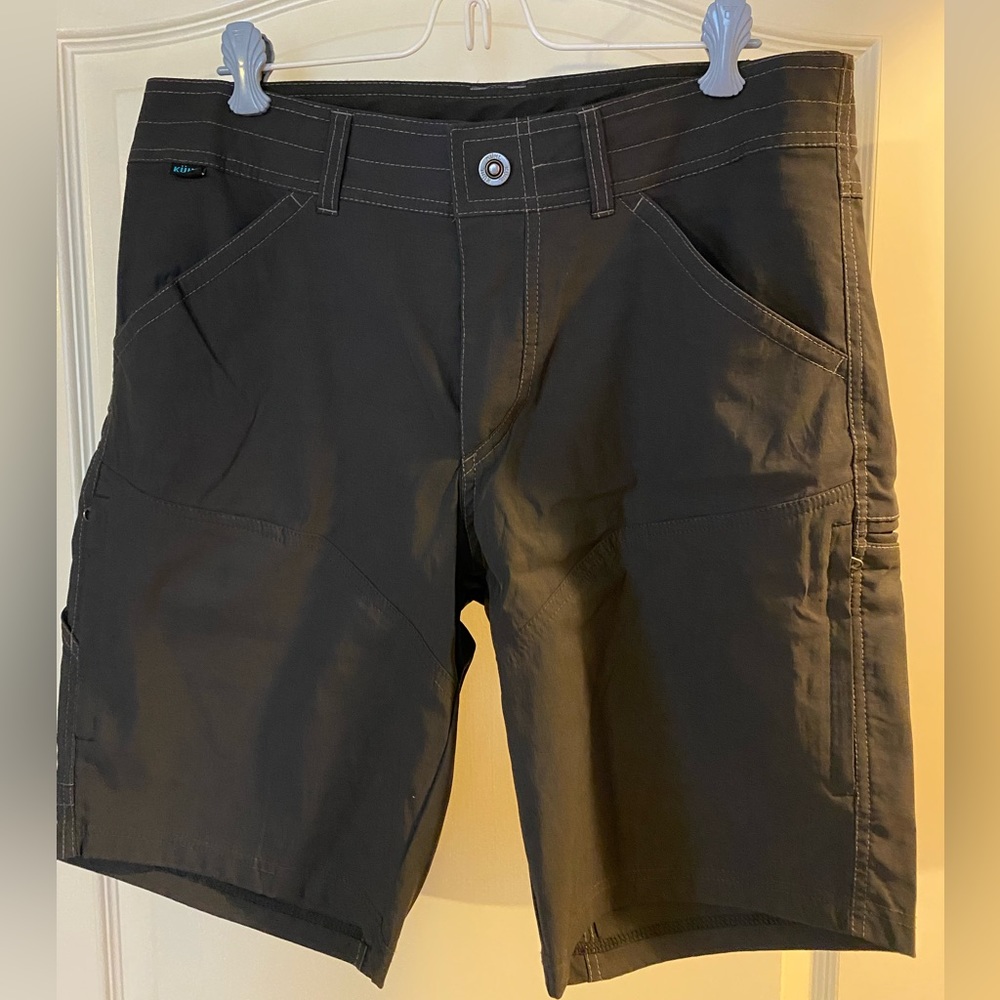 Kuhl men’s shorts, size 32